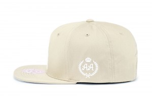 Snapback ~ DAF - Beige ~ Left
